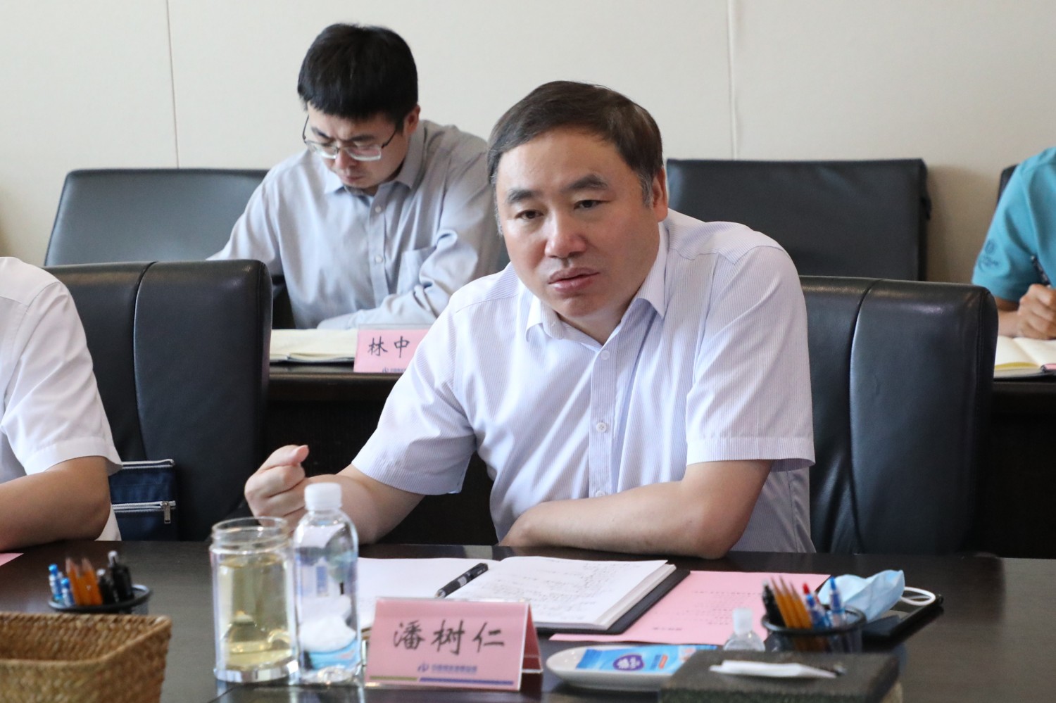 潘局长.jpg